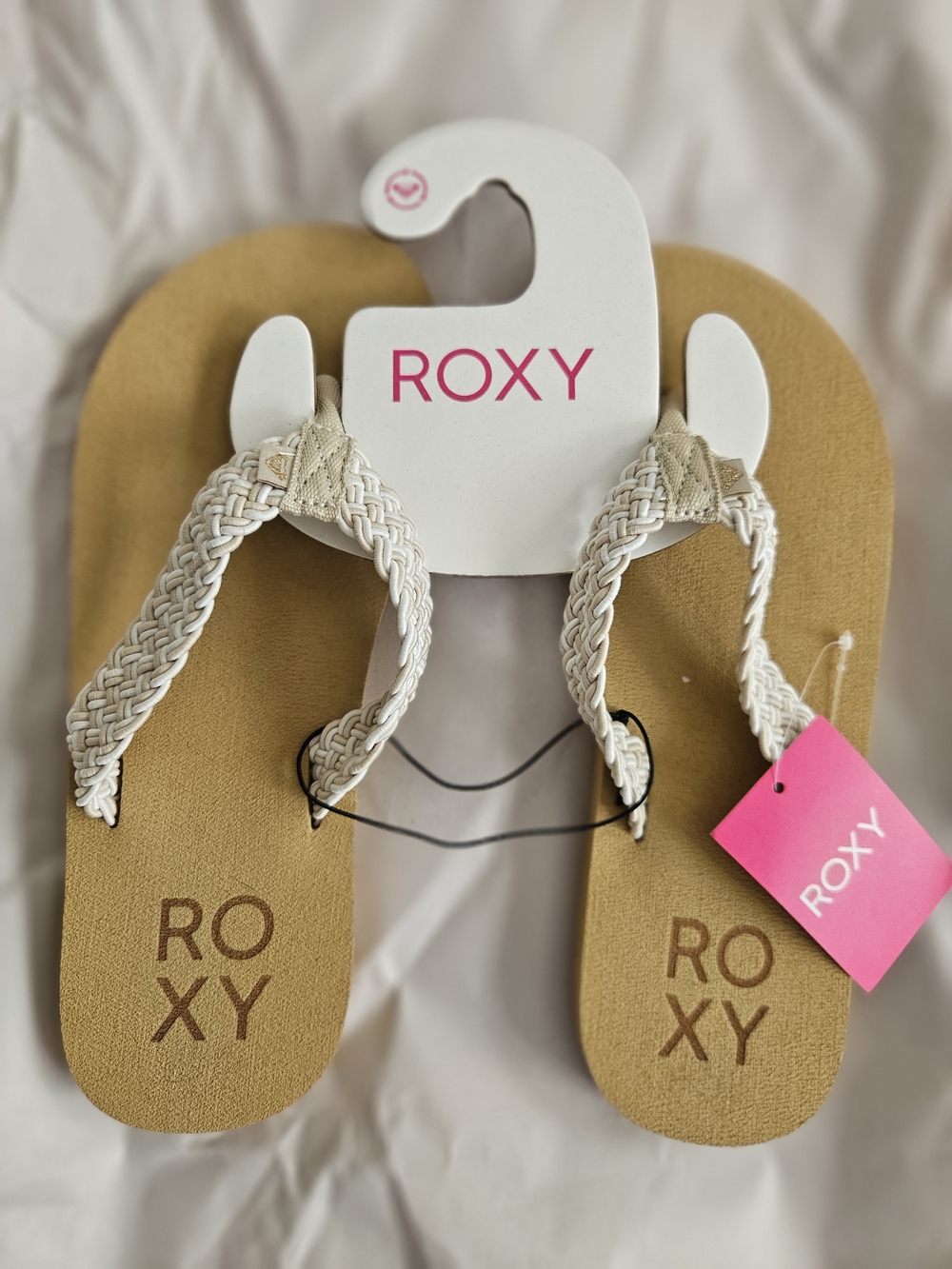 NWT Roxy Braided Strap Flip Flops Sandals – Beachy Summer Style - Size 8